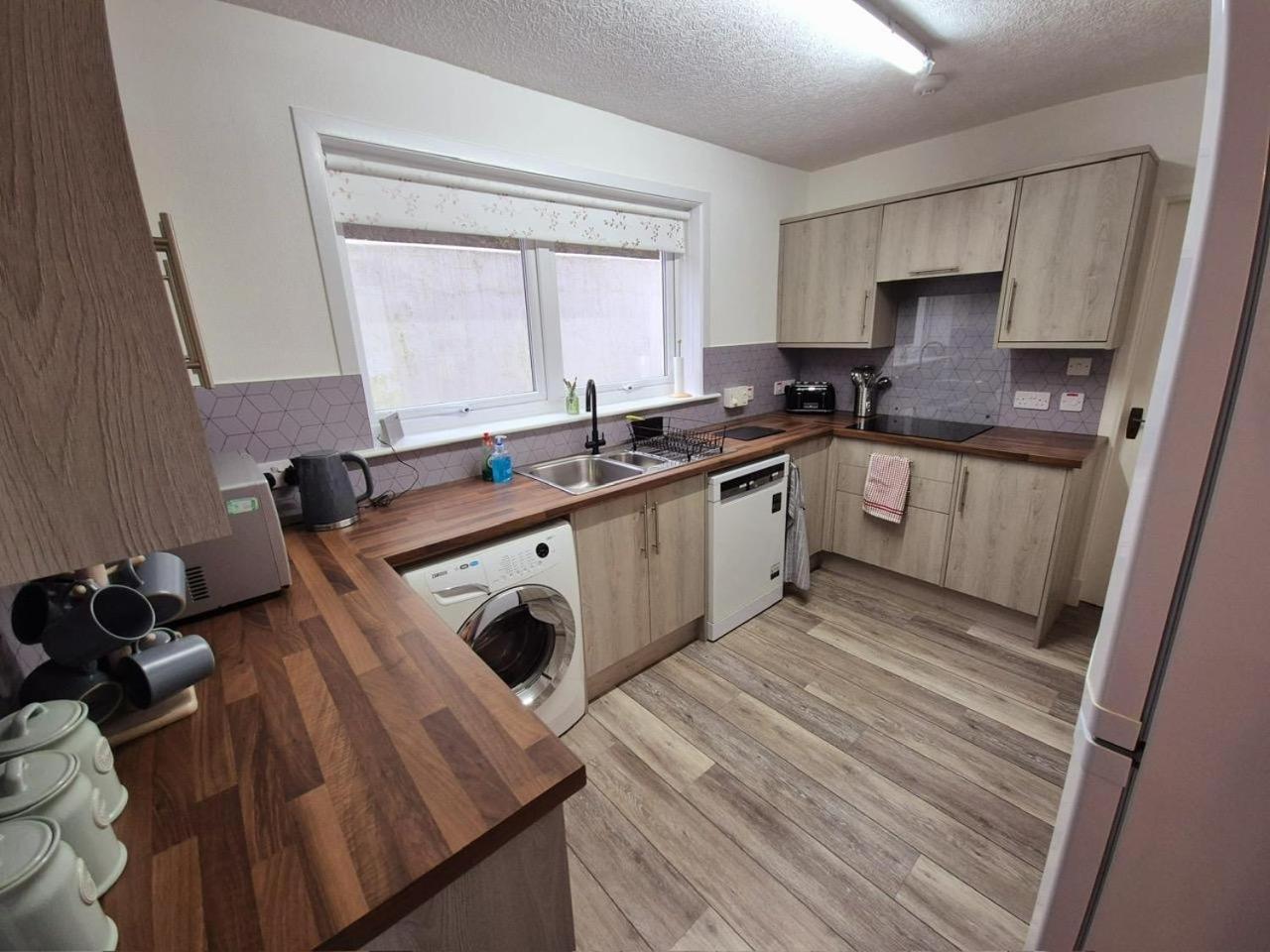 Marine House Holiday Home Портрі Екстер'єр фото