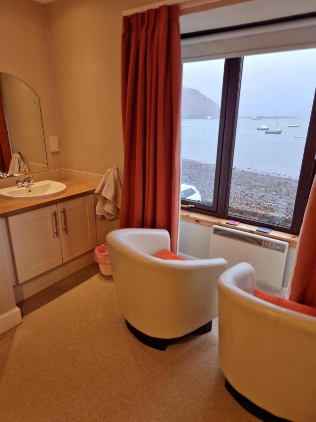 Marine House Holiday Home Портрі Екстер'єр фото