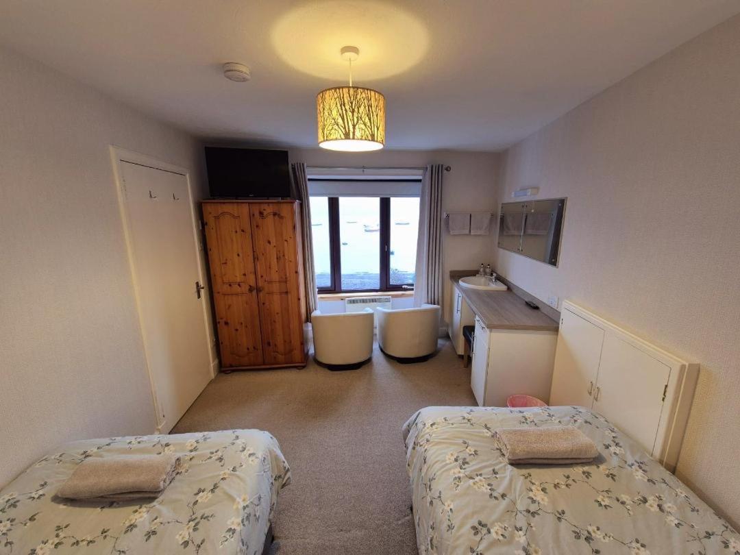 Marine House Holiday Home Портрі Екстер'єр фото